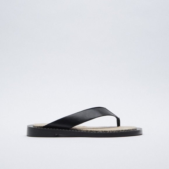 NWT Zara Size 8 / EU 39 Black Low Heel Jute Insole Sandals - Picture 1 of 3